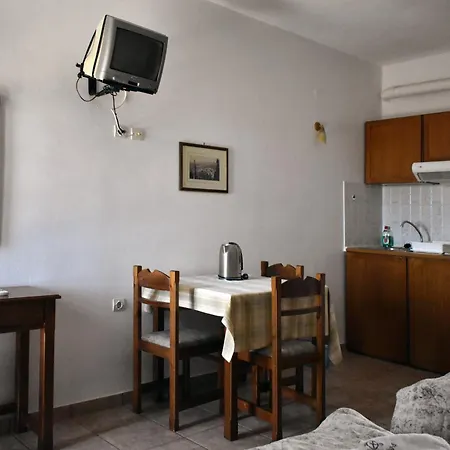 Akroyiali Apartments Gerolimenas Room photo