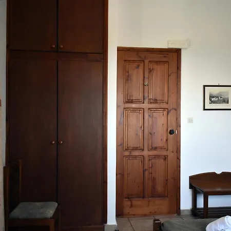 Akroyiali Apartments Gerolimenas Room photo