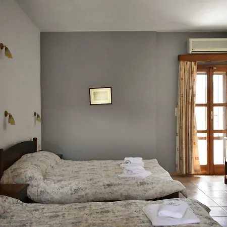 Akroyiali Apartments Gerolimenas Room photo