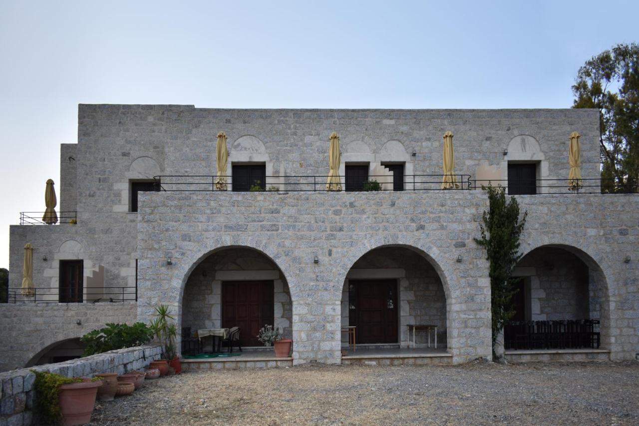 Apartment Akroyiali *