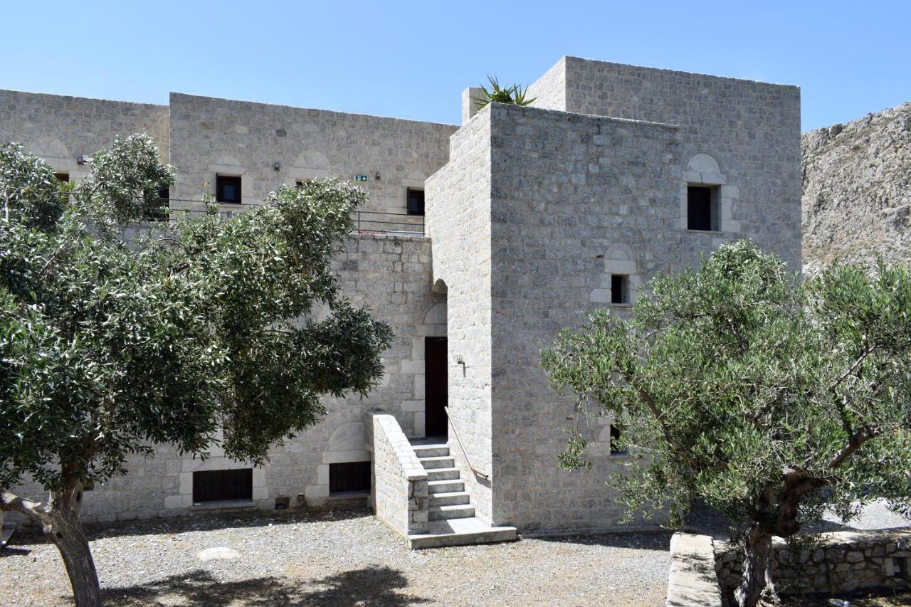 Apartamento Akroyiali *
