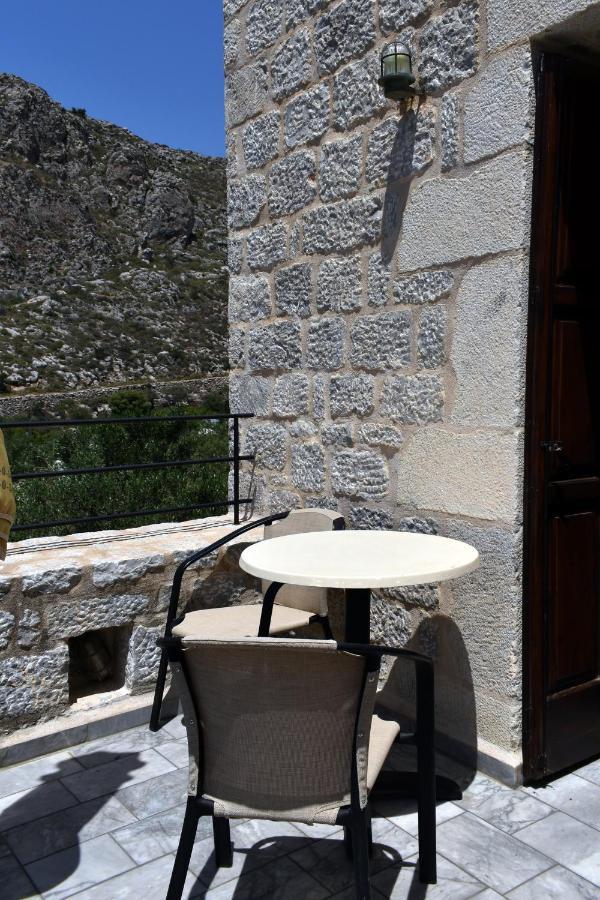 Apartamento Akroyiali