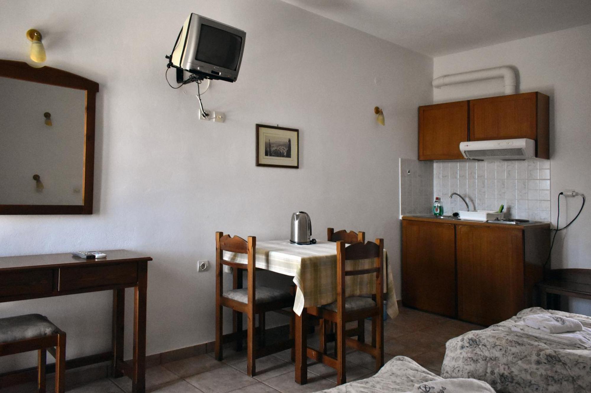 Apartment Akroyiali