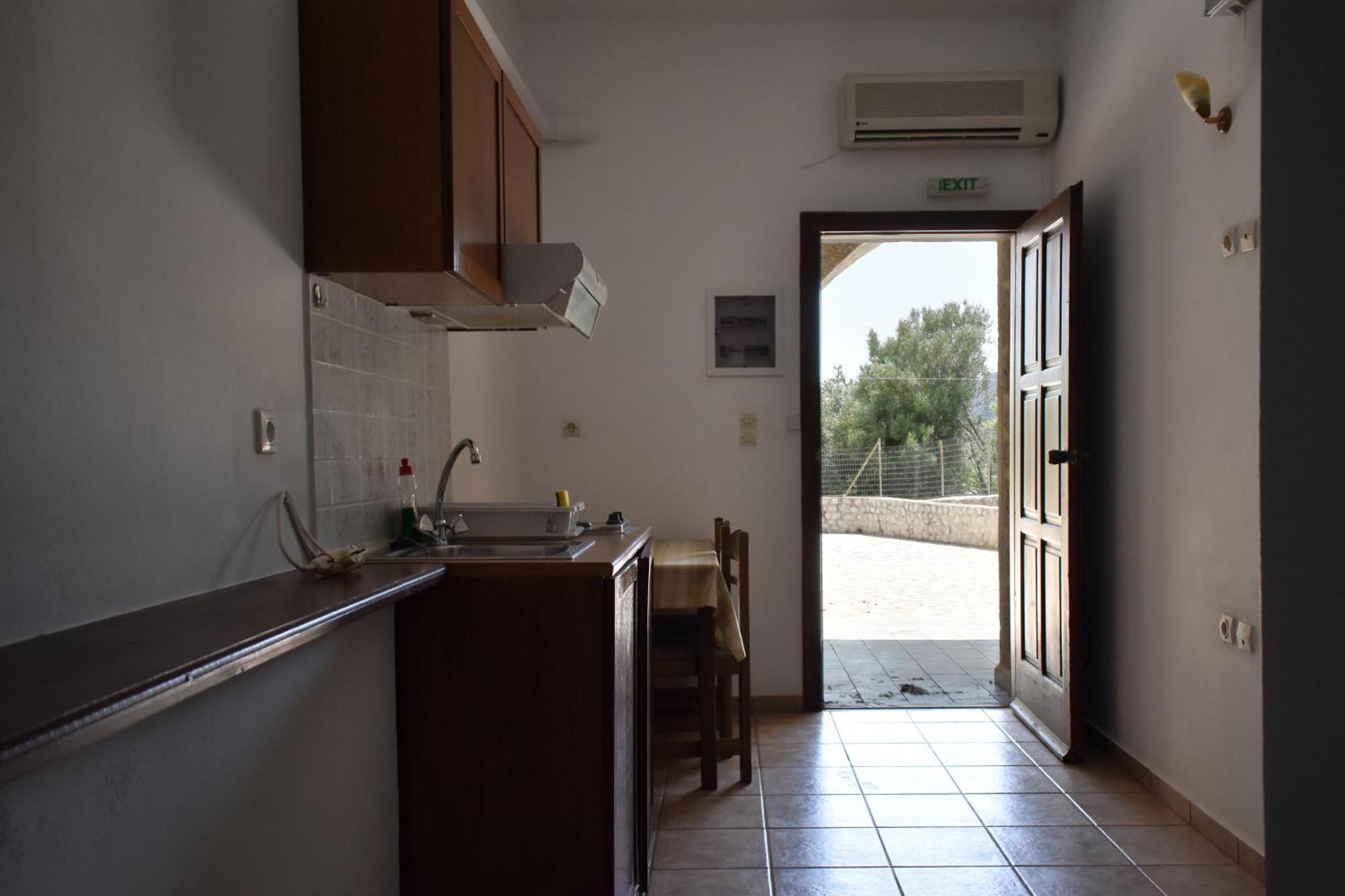 Akroyiali Apartamento Yerolimin